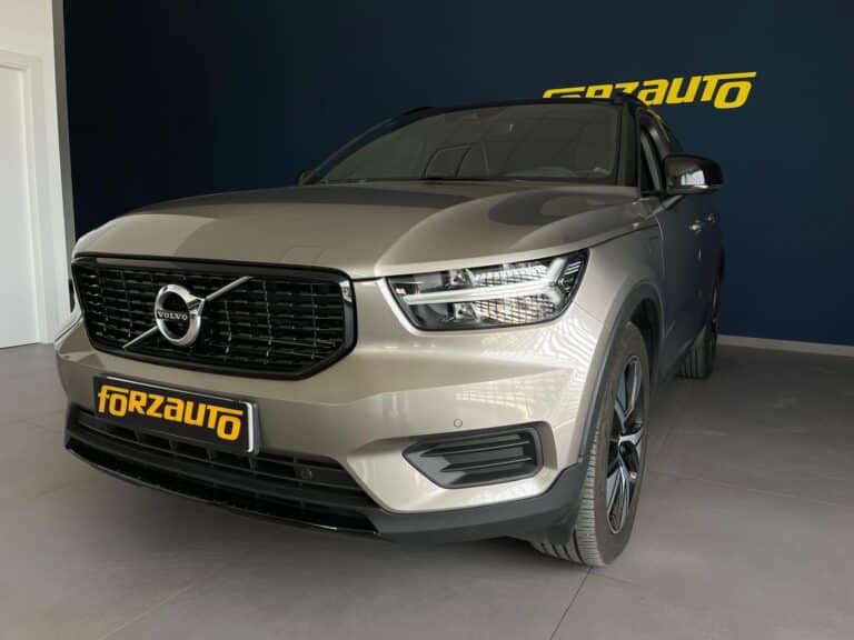 Volvo VOLVO XC40 1.5 T5 TWIN RECHARGE RDESING AUTO