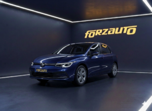 VOLKSWAGEN GOLF VIII 1.0 110CV TSI
